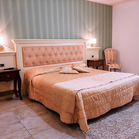 Regina Di Saba - Hotel Villa Per Ricevimenti Grottaminarda Kültér fotó