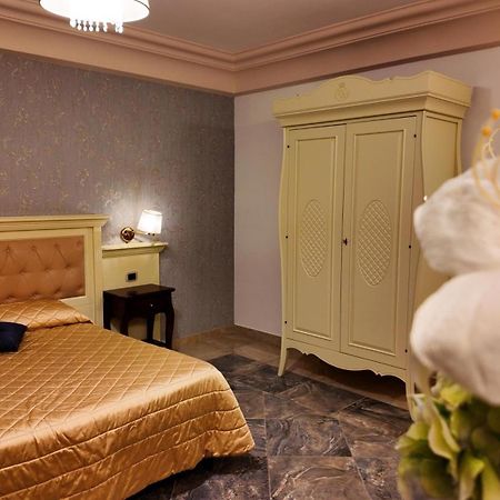 Regina Di Saba - Hotel Villa Per Ricevimenti Grottaminarda Kültér fotó