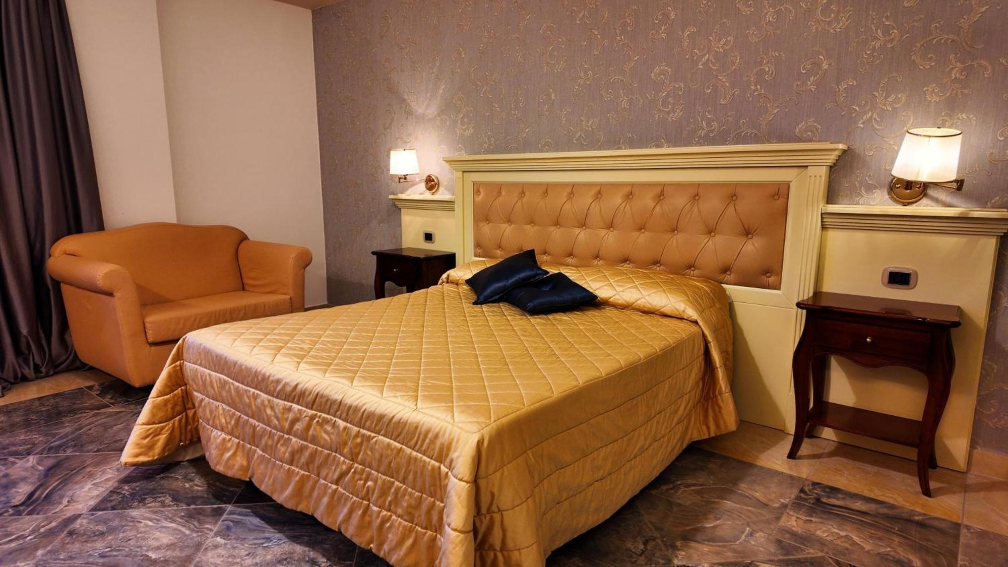 Regina Di Saba - Hotel Villa Per Ricevimenti Grottaminarda Kültér fotó