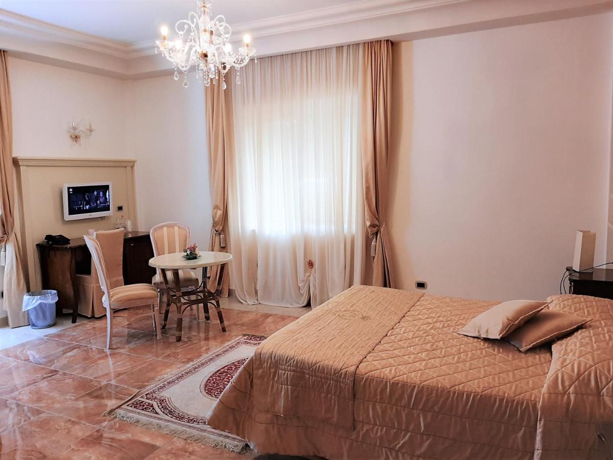 Regina Di Saba - Hotel Villa Per Ricevimenti Grottaminarda Kültér fotó
